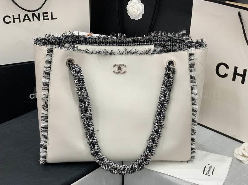 Chanel Handbags 674